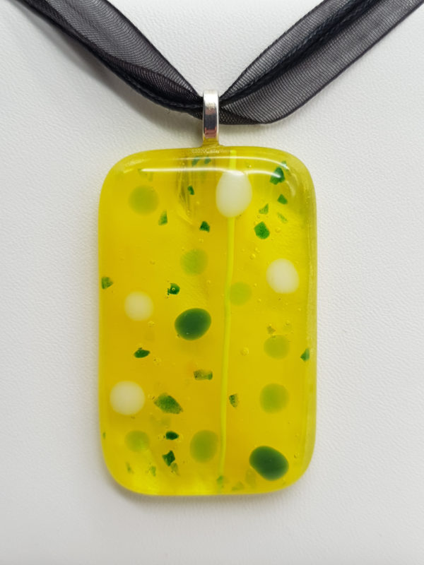 20200728 200447 600x800 - Pendentif jaune citron/vert/blanc